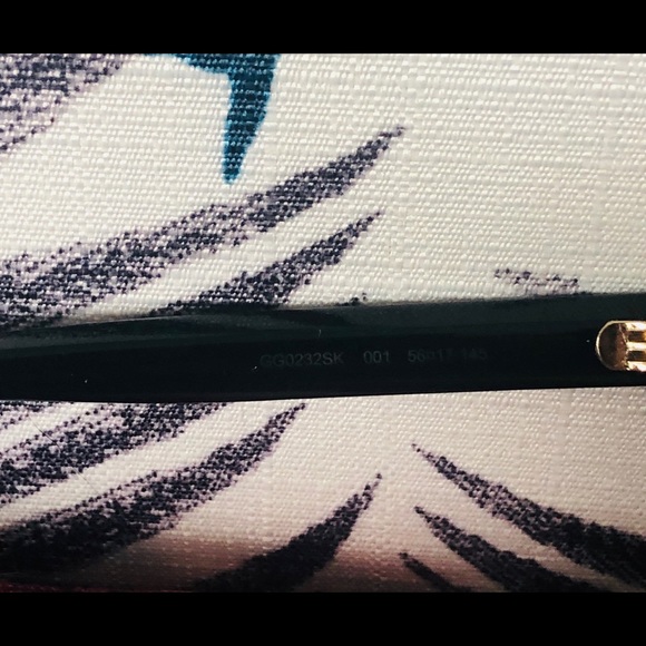 GUCCI SUNGLASSES - Picture 7 of 9